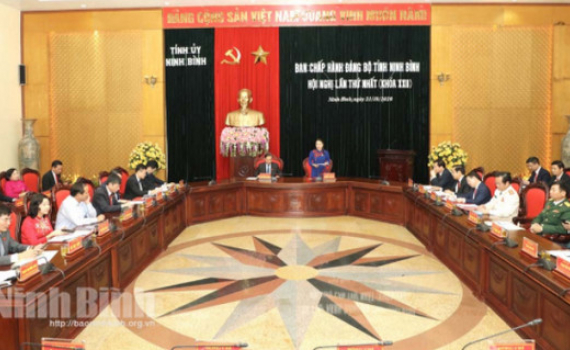 Ban Chấp h&agrave;nh Đảng bộ tỉnh kh&oacute;a XXII, nhiệm kỳ 2020-2025 họp phi&ecirc;n thứ nhất
