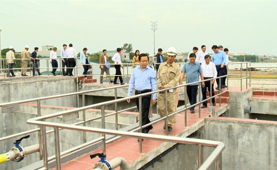 Đồng ch&iacute; Phạm Quang Ngọc kiểm tra sản xuất v&agrave; giải ng&acirc;n vốn đầu tư c&ocirc;ng tại Y&ecirc;n M&ocirc;, Y&ecirc;n Kh&aacute;nh