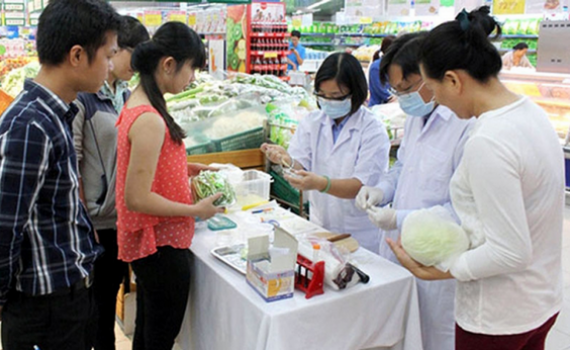 Gần 8.000 cuộc gọi "tố" bị x&acirc;m phạm quyền lợi ti&ecirc;u d&ugrave;ng