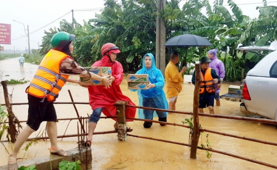 Mỹ hỗ trợ Việt Nam ứng ph&oacute; b&atilde;o Linfa