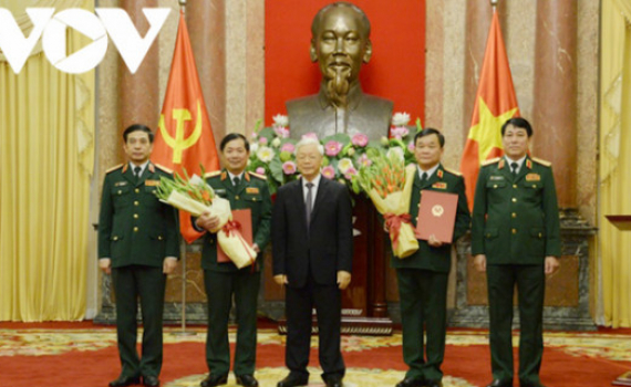 Thăng h&agrave;m cấp Thượng tướng cho cho hai sỹ quan cấp cao của qu&acirc;n đội
