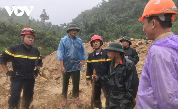 Thủ tướng Nguyễn Xu&acirc;n Ph&uacute;c: Cả nước tiếc thương v&agrave; tự h&agrave;o về c&aacute;c c&aacute;n bộ, chiến sĩ qu&acirc;n đội
