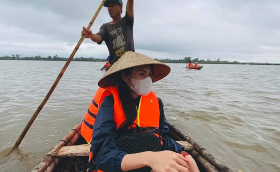 Thủy Ti&ecirc;n sẽ l&agrave;m g&igrave; cho đồng b&agrave;o miền Trung với 150 tỷ đồng?