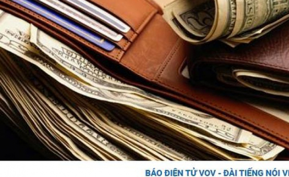 Tỷ ph&uacute; chia sẻ b&iacute; quyết để tiền kh&ocirc;ng &ldquo;nhảy&rdquo; ra khỏi v&iacute;