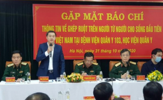 Việt Nam thực hiện gh&eacute;p ruột th&agrave;nh c&ocirc;ng cho 2 bệnh nh&acirc;n
