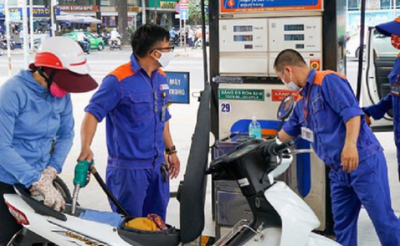 Gi&aacute; xăng, dầu c&oacute; thể tiếp tục tăng mạnh 