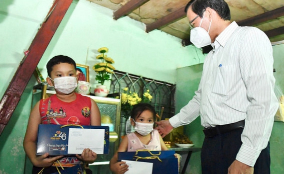 2.093 trẻ mồ c&ocirc;i, kh&ocirc;ng nơi nương tựa do dịch COVID-19
