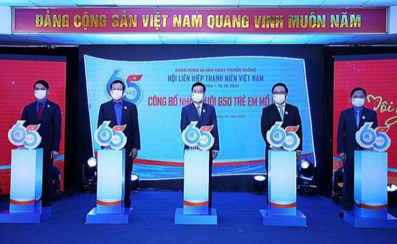 H&agrave;nh tr&igrave;nh &ldquo;T&ocirc;i y&ecirc;u Tổ quốc t&ocirc;i&rdquo; đồng h&agrave;nh với 650 trẻ em mồ c&ocirc;i do COVID-19