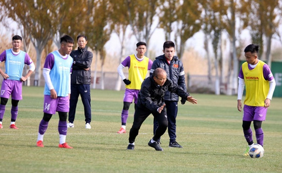 Tuyển U23 Việt Nam chuẩn bị cho trận đấu quyết định với U23 Myanmar