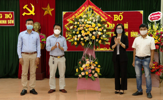 C&ocirc;ng bố quyết định th&agrave;nh lập Chi bộ doanh nghiệp ngo&agrave;i Nh&agrave; nước