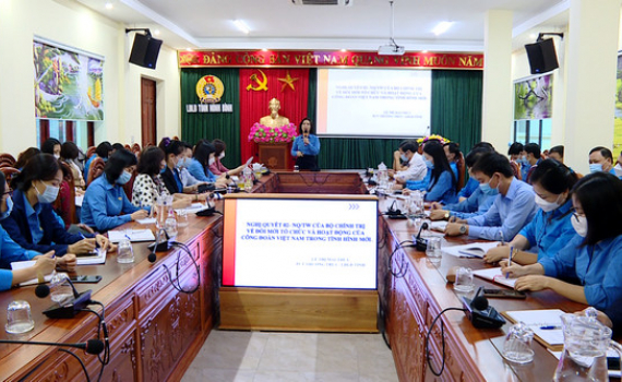 LĐLĐ tỉnh triển khai Nghị quyết 02 của Bộ Ch&iacute;nh trị