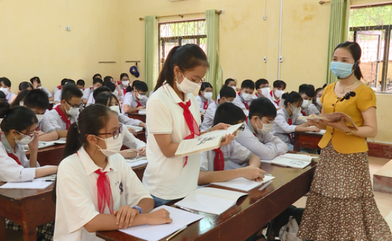 Tạo điều kiện tiếp nhận, hỗ trợ học sinh Ninh B&igrave;nh từ miền Nam trở về qu&ecirc; theo học  
