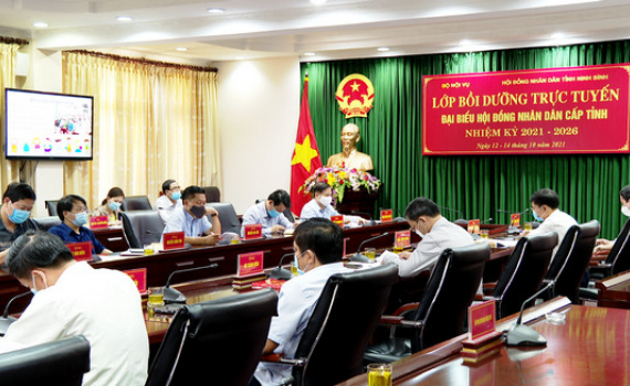 Lớp bồi dưỡng trực tuyến đại biểu HĐND cấp tỉnh