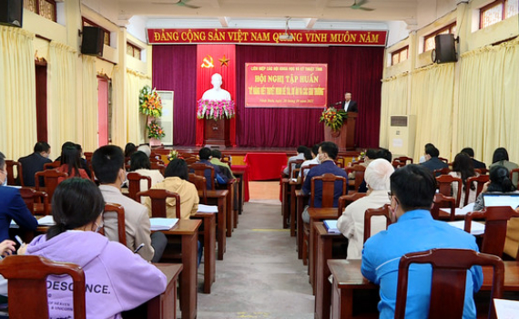 Tập huấn &ldquo;Kỹ năng viết thuyết minh đề t&agrave;i, dự &aacute;n v&agrave; c&aacute;c giải thưởng&rdquo;