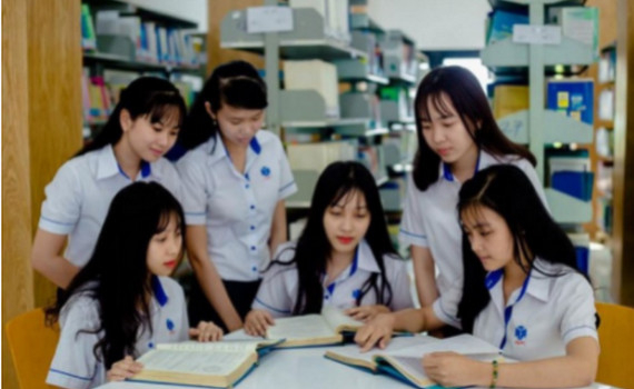 Tuyển sinh vượt chỉ ti&ecirc;u, trường đại học sẽ bị phạt