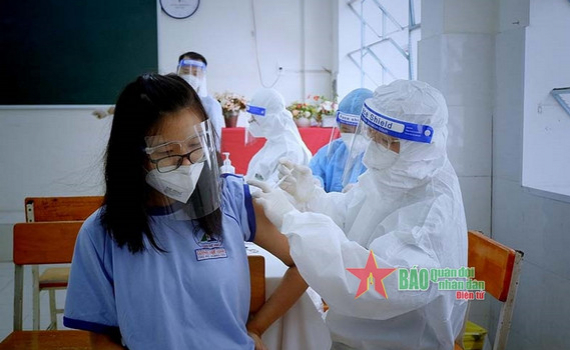 Những trường hợp trẻ em n&agrave;o đủ điều kiện ti&ecirc;m vắc xin ph&ograve;ng Covid-19?