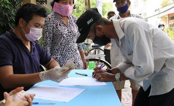 Thực hiện ch&iacute;nh s&aacute;ch hỗ trợ người lao động, người sử dụng lao động bị ảnh hưởng bởi đại dịch COVID-19