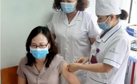 Bộ Y tế triển khai ti&ecirc;m vắc xin cho trẻ từ 12 đến 17 tuổi