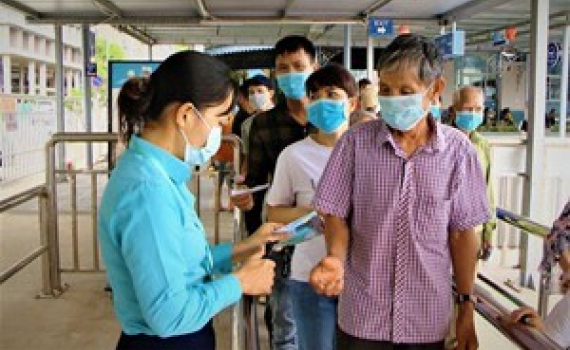 Đề nghị c&aacute;c địa phương tăng cường giám sát, xét nghiệm người v&ecirc;̀ từ địa bàn dịch c&acirc;́p độ 3, 4