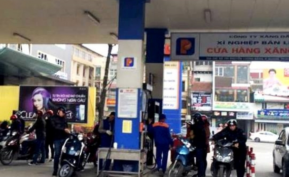 Điều chỉnh ch&iacute;nh s&aacute;ch thuế đối với xăng dầu hỗ trợ người d&acirc;n, doanh nghiệp