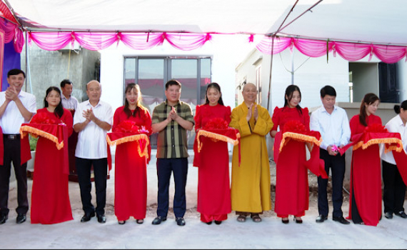 Kh&aacute;nh th&agrave;nh nh&agrave; đại đo&agrave;n kết tại huyện Kim Sơn