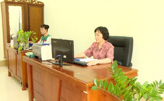 Phụ nữ Ninh B&igrave;nh ứng dụng c&ocirc;ng nghệ th&ocirc;ng tin trong c&ocirc;ng t&aacute;c Hội 
