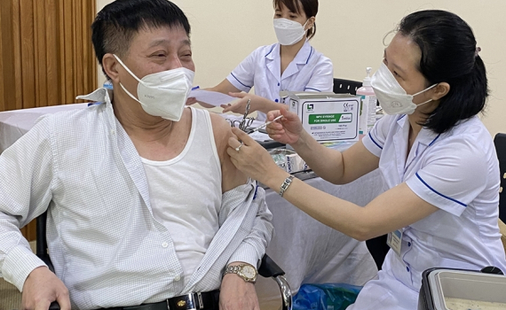 Việt Nam hướng đến mục ti&ecirc;u sản xuất vaccine đạt ti&ecirc;u chuẩn quốc tế