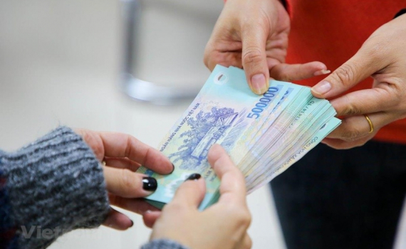 Khi n&agrave;o tăng lương c&ocirc;ng chức, vi&ecirc;n chức?