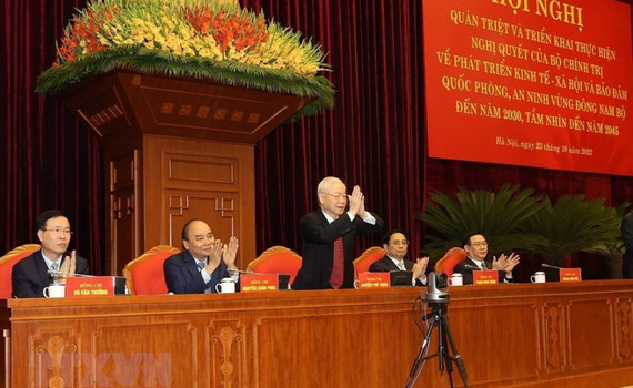 Tổng B&iacute; thư Nguyễn Ph&uacute; Trọng chủ tr&igrave; Hội nghị triển khai thực hiện Nghị quyết của Bộ Ch&iacute;nh trị về v&ugrave;ng Đ&ocirc;ng Nam Bộ