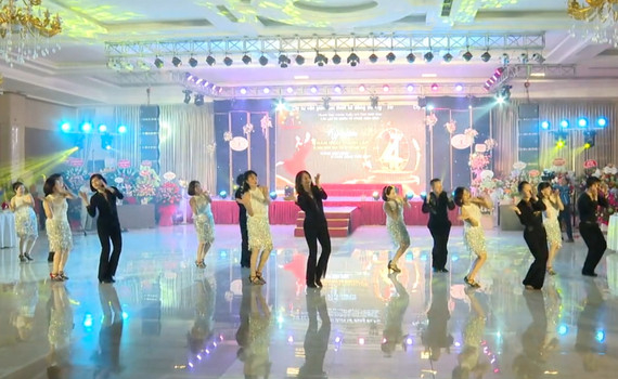 C&acirc;u Lạc bộ khi&ecirc;u vũ stars Ninh B&igrave;nh kỷ niệm 4 năm th&agrave;nh lập