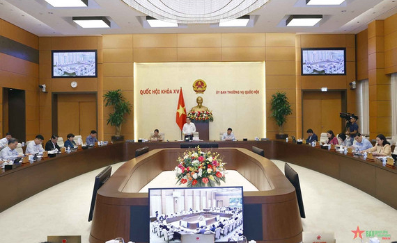 Ủy ban Thường vụ Quốc hội họp tiếp thu 2 dự thảo luật