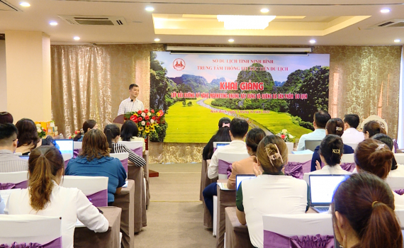 Bồi dưỡng marketing online, x&acirc;y dựng v&agrave; quảng b&aacute; sản phẩm du lịch