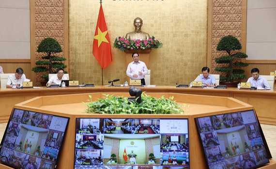 Thủ tướng Ch&iacute;nh phủ Phạm Minh Ch&iacute;nh chủ tr&igrave; Hội nghị trực tuyến Ch&iacute;nh phủ