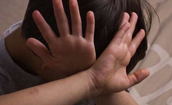 Tội phạm x&acirc;m hại trẻ em xảy ra ng&agrave;y c&agrave;ng đa dạng, tr&ecirc;n nhiều kh&ocirc;ng gian: H&atilde;y để trẻ cất l&ecirc;n tiếng n&oacute;i...