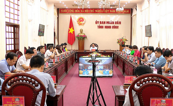 Hội nghị đối thoại trực tuyến to&agrave;n quốc với chủ đề &ldquo;Th&uacute;c đẩy b&igrave;nh đẳng giới v&agrave; ph&aacute;t huy vai tr&ograve; của phụ nữ trong ph&aacute;t triển kinh tế - x&atilde; hội&rdquo;