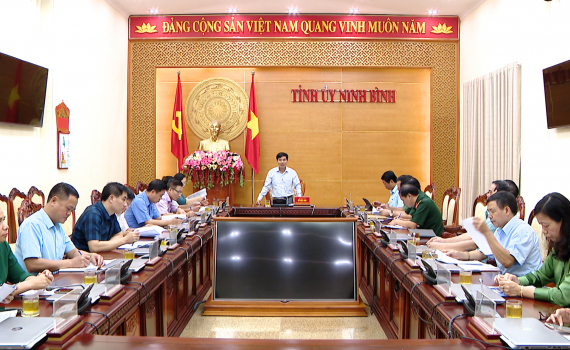 Thường trực Tỉnh ủy triển khai c&ocirc;ng t&aacute;c d&acirc;n vận qu&yacute; IV