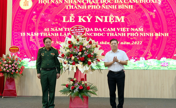 Th&agrave;nh phố Ninh B&igrave;nh kỷ niệm 61 năm thảm họa da cam Việt Nam