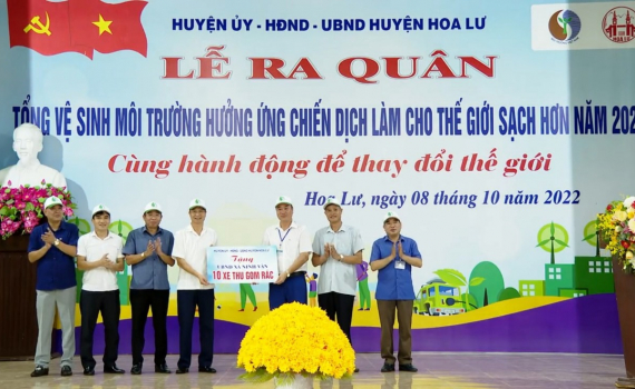 Hoa Lư ra qu&acirc;n tổng vệ sinh m&ocirc;i trường