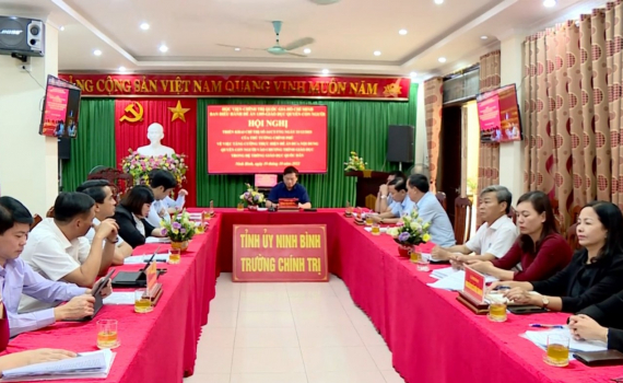 Tăng cường đưa nội dung quyền con người v&agrave;o chương tr&igrave;nh gi&aacute;o dục
