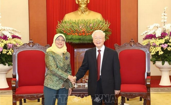 Tổng B&iacute; thư Nguyễn Ph&uacute; Trọng tiếp Tổng thống Cộng h&ograve;a Singapore Halimah Yacob