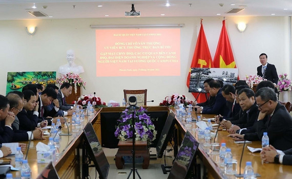 Tiếp tục củng cố v&agrave; l&agrave;m s&acirc;u sắc hơn mối quan hệ Việt Nam - Campuchia