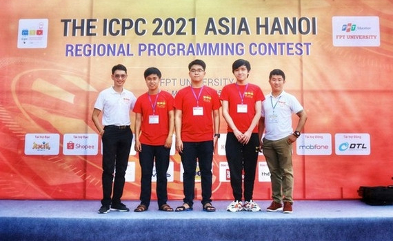 Sinh vi&ecirc;n Việt Nam gi&agrave;nh hạng nhất thế giới cuộc thi lập tr&igrave;nh