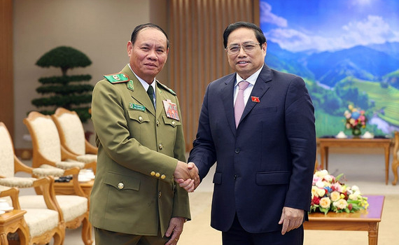 Thủ tướng Ch&iacute;nh phủ Phạm Minh Ch&iacute;nh tiếp Ph&oacute; thủ tướng, Bộ trưởng Bộ C&ocirc;ng an L&agrave;o