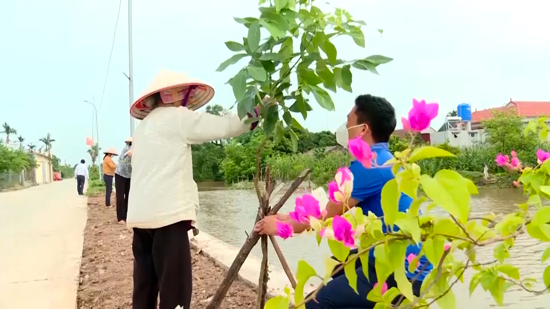 Người dân Kim Sơn chung tay xây dựng nông thôn mới
