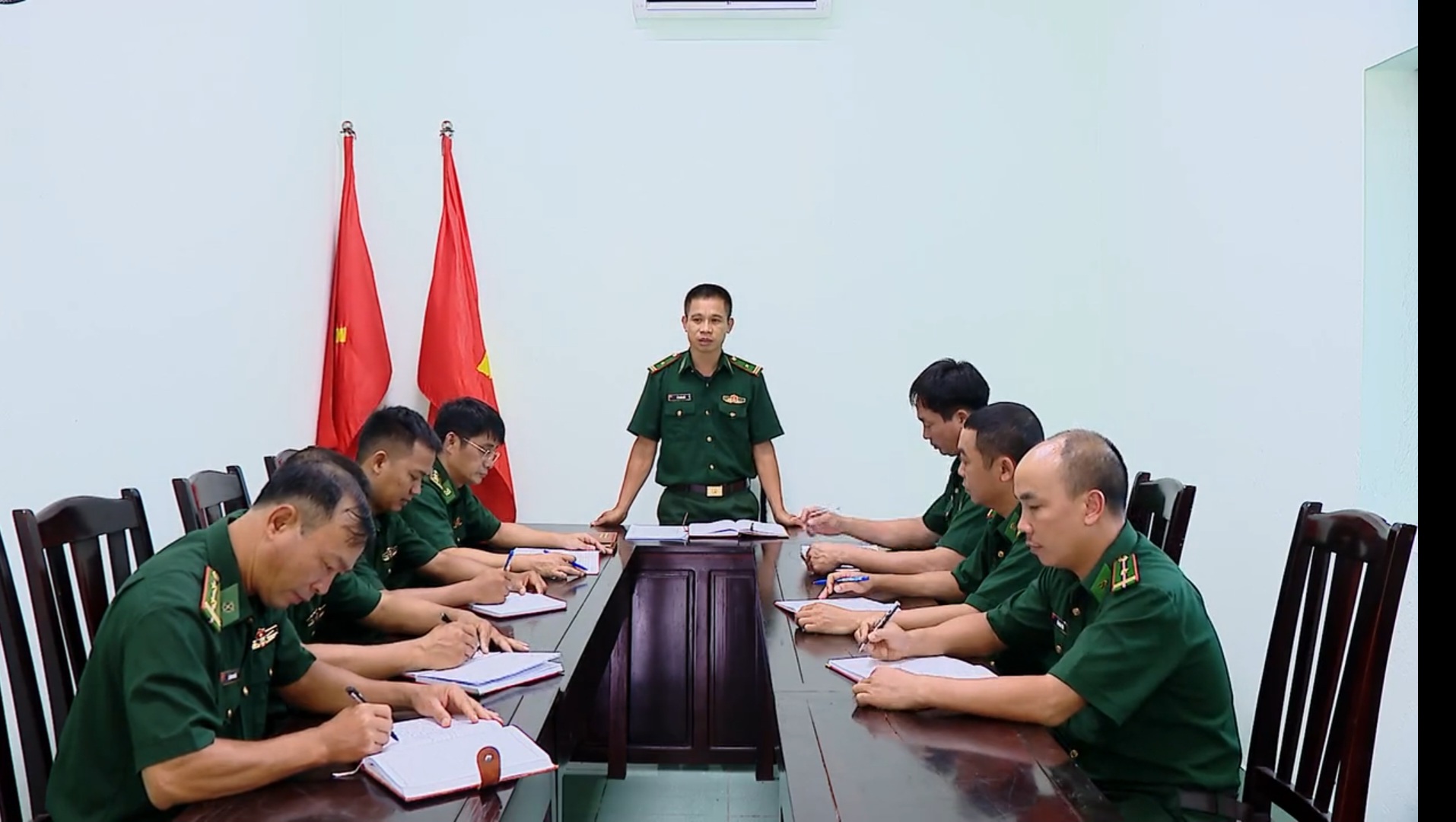 Image hình ảnh hình ảnh hình ảnh hình ảnh hình ảnh hình ảnh hình ảnh hình ảnh hình ảnh Vu Chính - Gắn nhiệm vụ công tác biên phòng với học và làm theo Bác - Báo và ...