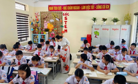 Đề xuất thực hiện ch&iacute;nh s&aacute;ch tiền lương mới đối với gi&aacute;o vi&ecirc;n Mầm non, Tiểu học