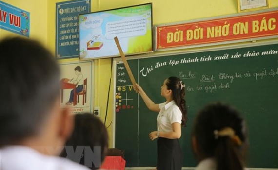 Cảnh b&aacute;o sự lạm quyền của nh&agrave; gi&aacute;o