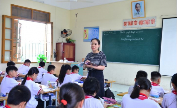 Văn h&oacute;a học đường đ&ograve;i hỏi vai tr&ograve; mẫu mực của nh&agrave; gi&aacute;o