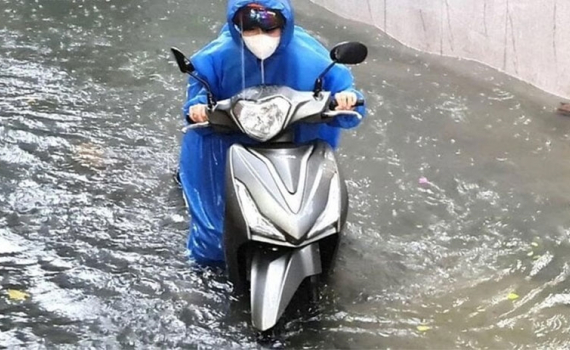 Thời tiết h&ocirc;m nay (15-10): Miền Trung mưa to, nguy cơ xảy ra lũ qu&eacute;t