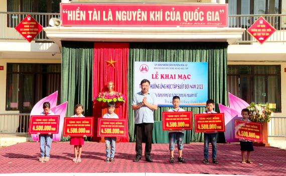 Hoa Lư khai mạc Tuần lễ hưởng ứng học tập suốt đời